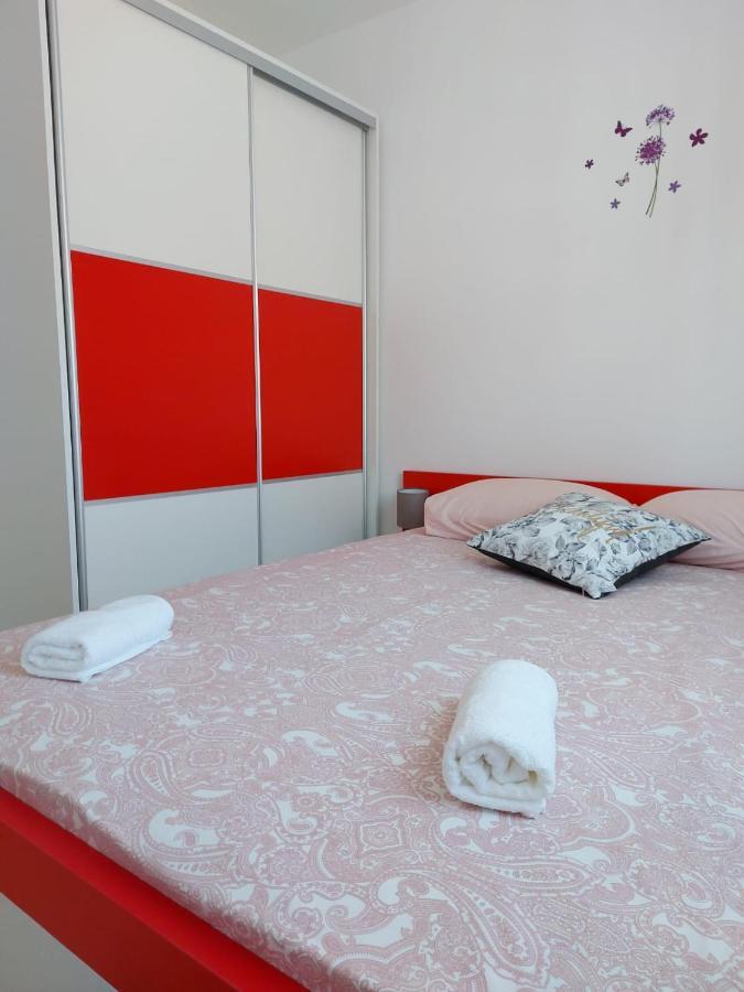 Apartmani Gimi Shine Vrsi Luaran gambar