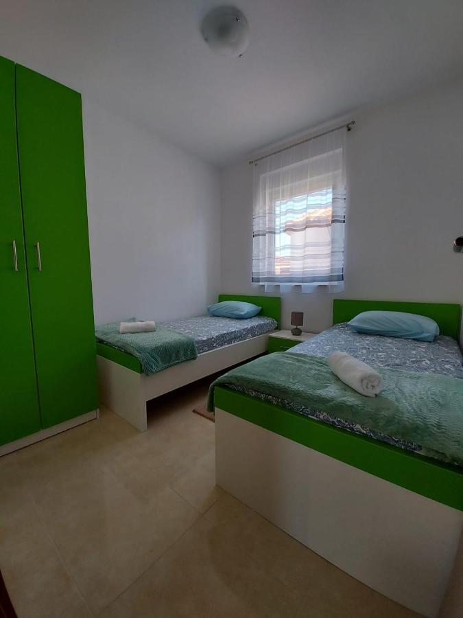 Apartmani Gimi Shine Vrsi Luaran gambar