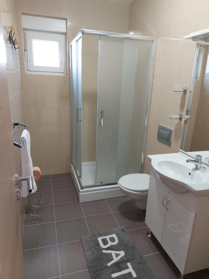 Apartmani Gimi Shine Vrsi Luaran gambar
