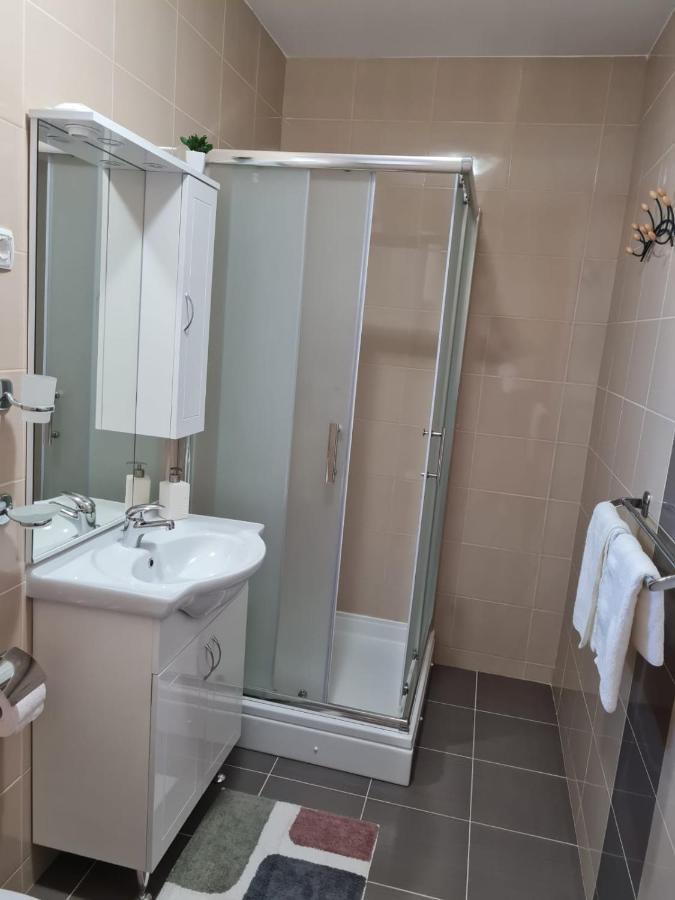 Apartmani Gimi Shine Vrsi Luaran gambar